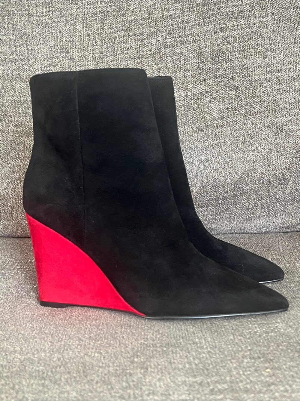 Nine West Paes Black/Red suede Leather Wedge Ankle Boots size 7.5